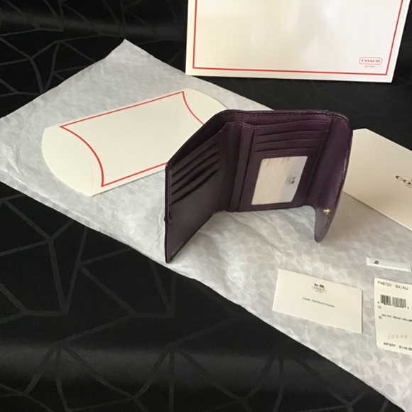 NWT Madeleine medium patent leather wallet with brass detail & zipper coin pouch - Picture 4 of 7